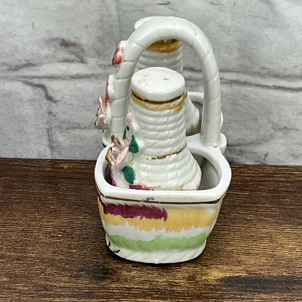 Salt & Pepper Shaker Basket Pink & Gold FLowers‎ / Vintage Japan 1950's Ceramic